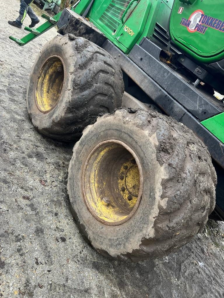 Forwarder John Deere 1010 E: Foto 17