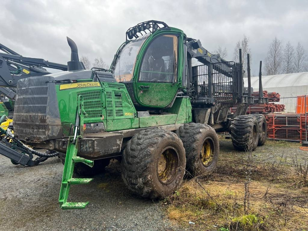 John Deere 1510 G - Forwarder: Foto 1 John Deere 1510 G - Forwarder: Foto 1