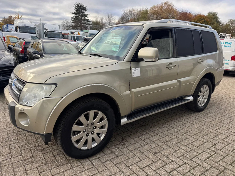Mitsubishi Pajero **3200TD-AUTOMAAT-AC-TOPSHAPE-LICHTE VRACHT** - Autoutilitară: Foto 1 Mitsubishi Pajero **3200TD-AUTOMAAT-AC-TOPSHAPE-LICHTE VRACHT** - Autoutilitară: Foto 1