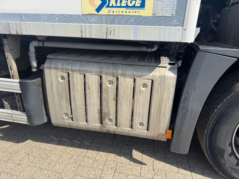 Mercedes-Benz Antos 1827 **BLUETEC 6-FRENCH TRUCK-8,70L BOX** - Camion frigider: Foto 4 Mercedes-Benz Antos 1827 **BLUETEC 6-FRENCH TRUCK-8,70L BOX** - Camion frigider: Foto 4