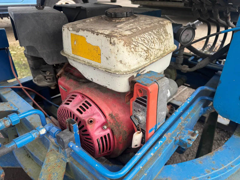 Klaas **LADDERLIFT-DAKWERKERSLIFT-VERHUISLIFT** - Remorcă: Foto 4 Klaas **LADDERLIFT-DAKWERKERSLIFT-VERHUISLIFT** - Remorcă: Foto 4