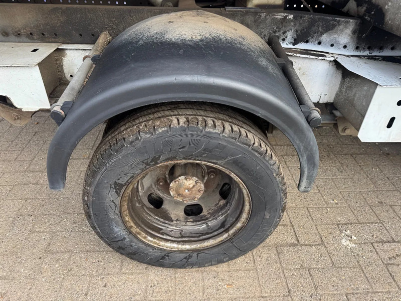 Renault Master **EURO 5-2300DCI** - Autoutilitară basculantă: Foto 5 Renault Master **EURO 5-2300DCI** - Autoutilitară basculantă: Foto 5