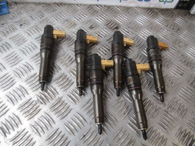 DAF CF 85 EURO 5 INJECTORS P/NO 1661060 - Calculator de bord pentru Camion: Foto 1 DAF CF 85 EURO 5 INJECTORS P/NO 1661060 - Calculator de bord pentru Camion: Foto 1