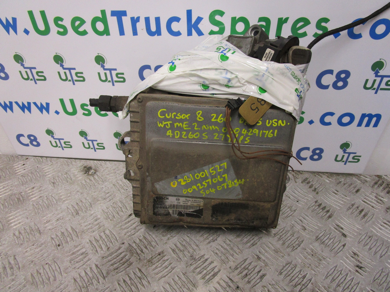 IVECO CURSOR 8 260 ENGINE ECU KIT P/NO 0281001527 - Calculator de bord pentru Camion: Foto 1 IVECO CURSOR 8 260 ENGINE ECU KIT P/NO 0281001527 - Calculator de bord pentru Camion: Foto 1