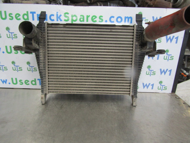 RENAULT MIDLUM DCI 130 INTERCOOLER P/NO 504028467 - Radiator pentru Camion: Foto 1 RENAULT MIDLUM DCI 130 INTERCOOLER P/NO 504028467 - Radiator pentru Camion: Foto 1
