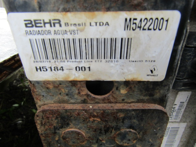 RENAULT MIDLUM DXI 180 RADIATOR P/NO M5422001 - Radiator pentru Camion: Foto 2 RENAULT MIDLUM DXI 180 RADIATOR P/NO M5422001 - Radiator pentru Camion: Foto 2