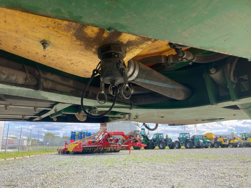 John Deere POWRSPRAY R975I - Maşină de erbicidat: Foto 4 John Deere POWRSPRAY R975I - Maşină de erbicidat: Foto 4