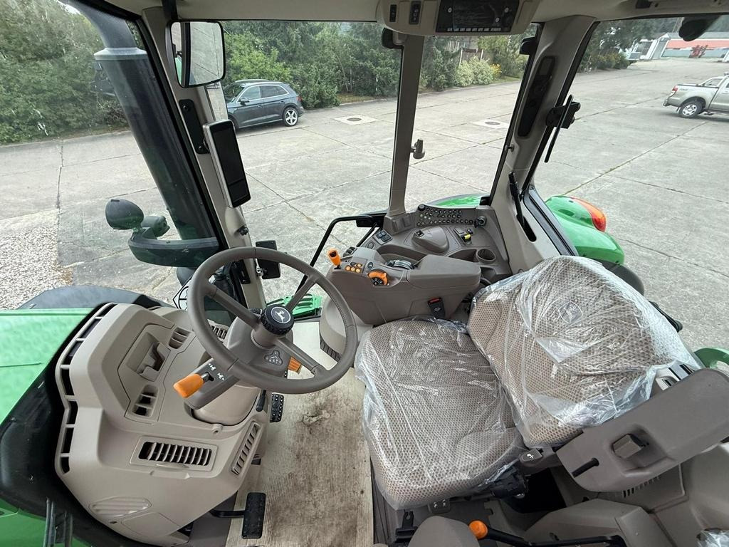 John Deere TRAKTOR 6195M MIT KABINE - Tractor agricol: Foto 3 John Deere TRAKTOR 6195M MIT KABINE - Tractor agricol: Foto 3