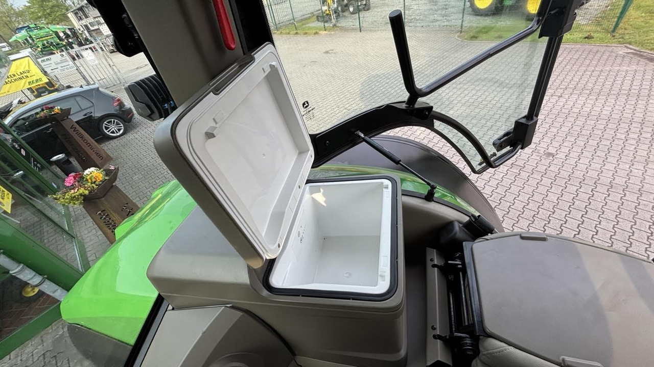 John Deere TRAKTOR 7R350 - Tractor agricol: Foto 4 John Deere TRAKTOR 7R350 - Tractor agricol: Foto 4