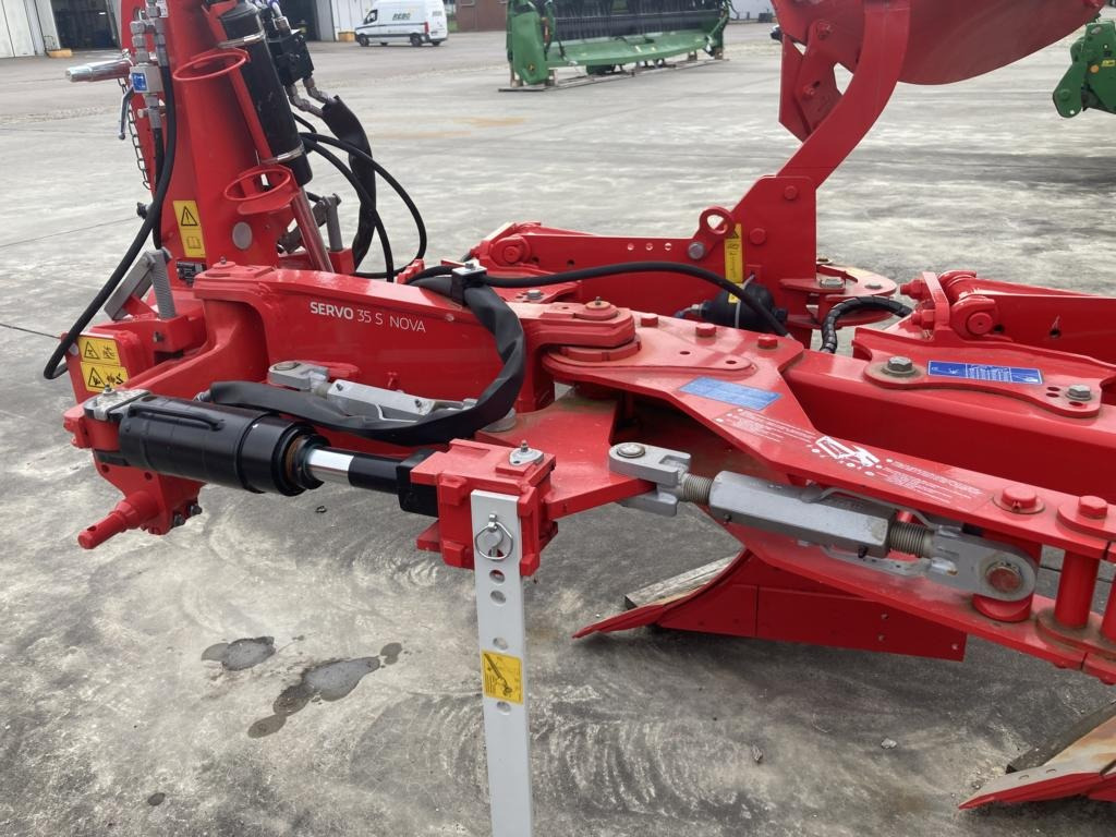 Pöttinger SERVO 35-5 - Plug: Foto 2 Pöttinger SERVO 35-5 - Plug: Foto 2