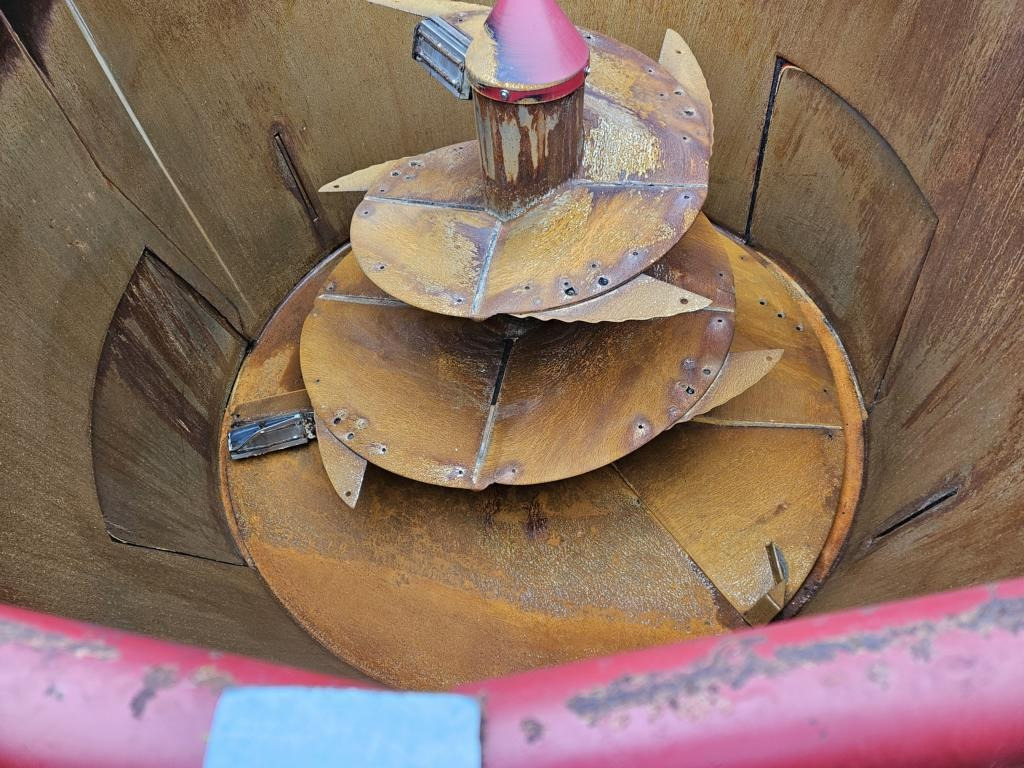 Strautmann VERTI-MIX 1251 - Remorcă distribuit furaje: Foto 2 Strautmann VERTI-MIX 1251 - Remorcă distribuit furaje: Foto 2