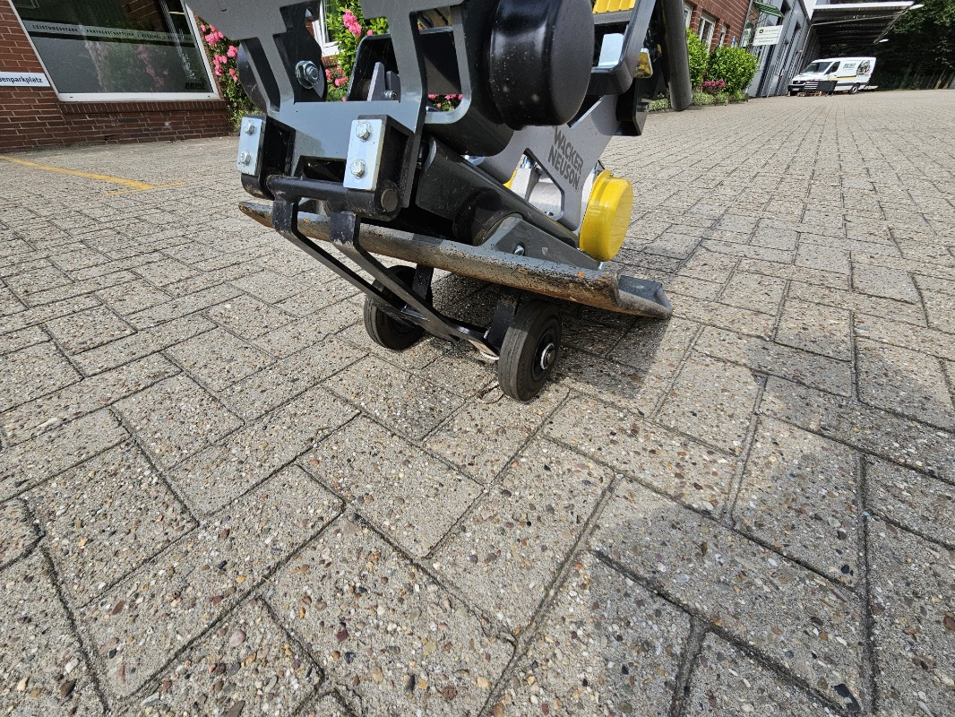 Wacker AP 1850E - Placă compactoare: Foto 2 Wacker AP 1850E - Placă compactoare: Foto 2