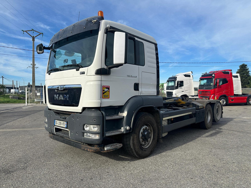 MAN TGS - Camion cu cârlig: Foto 1 MAN TGS - Camion cu cârlig: Foto 1