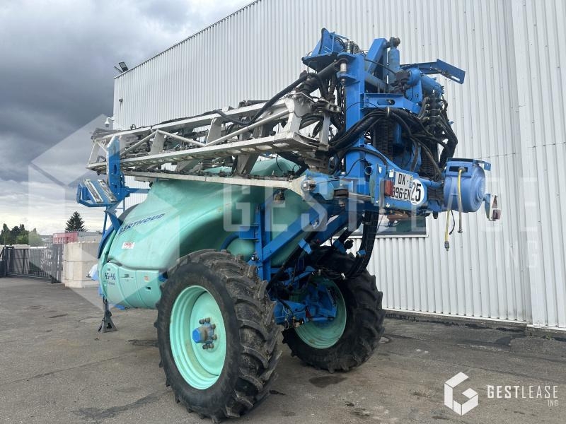 Berthoud TENOR 43.46 - Maşină de erbicidat tractata: Foto 2 Berthoud TENOR 43.46 - Maşină de erbicidat tractata: Foto 2