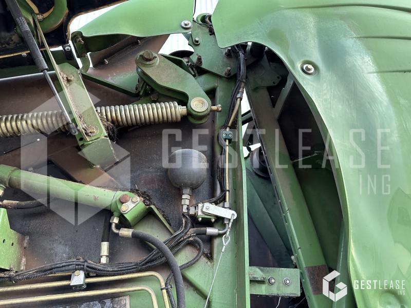 Krone COMPRIMA V 150 XC - Presă baloţi rotunzi: Foto 5 Krone COMPRIMA V 150 XC - Presă baloţi rotunzi: Foto 5