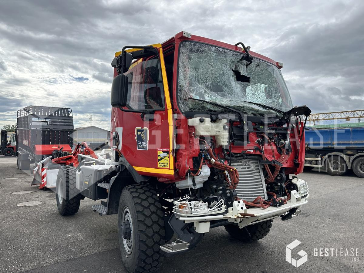 Renault D-Series 250 - Autospeciala de stins incendii: Foto 4 Renault D-Series 250 - Autospeciala de stins incendii: Foto 4