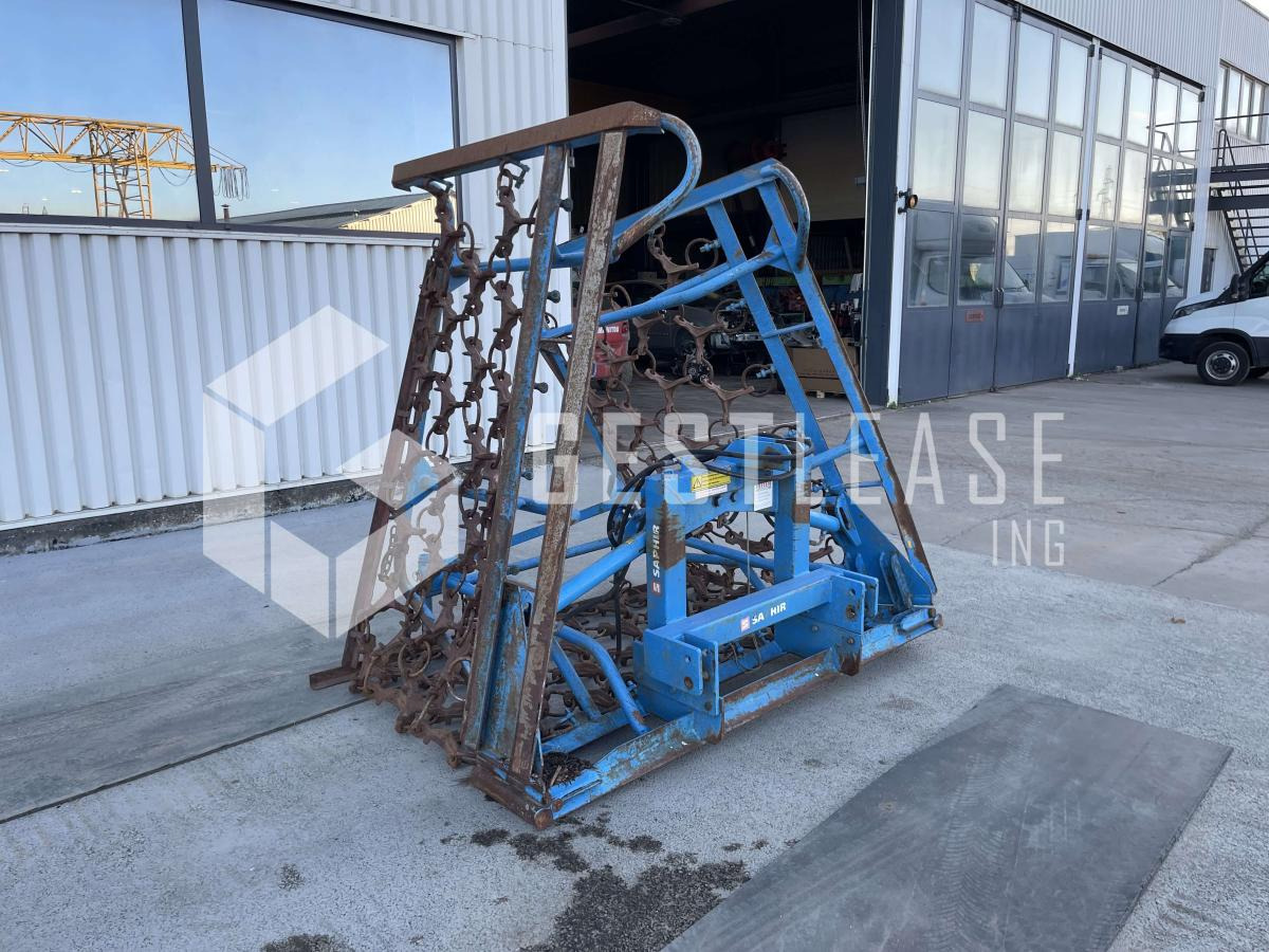 SAPHIR 602 HYDRO - Grapa de pajiste: Foto 1 SAPHIR 602 HYDRO - Grapa de pajiste: Foto 1