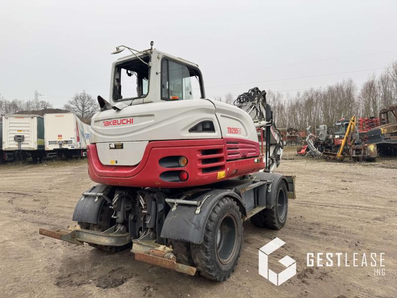 Takeuchi TB295W - Excavator pe roţi: Foto 3 Takeuchi TB295W - Excavator pe roţi: Foto 3