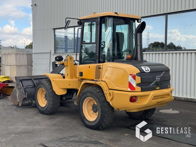 Volvo L30G - Încărcător frontal pe pneuri: Foto 2 Volvo L30G - Încărcător frontal pe pneuri: Foto 2