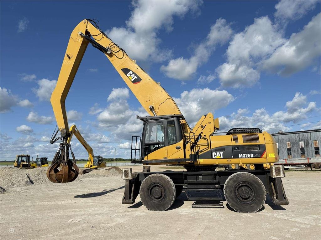 CAT M 325 DLMH - Excavator pe roţi: Foto 4 CAT M 325 DLMH - Excavator pe roţi: Foto 4