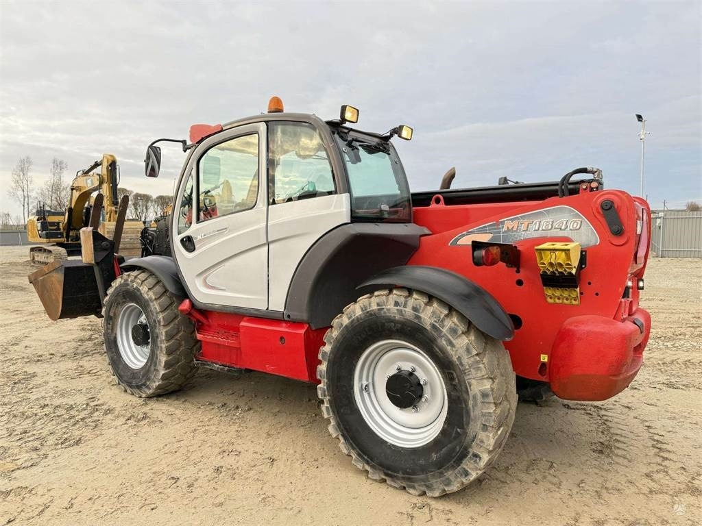Stivuitor telescopic Manitou MT 1840 bucket + forks: Foto 9 Stivuitor telescopic Manitou MT 1840 bucket + forks: Foto 9