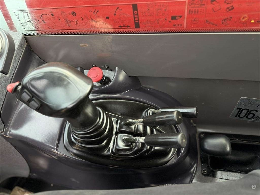 Stivuitor telescopic Manitou MT 1840 bucket + forks: Foto 19 Stivuitor telescopic Manitou MT 1840 bucket + forks: Foto 19