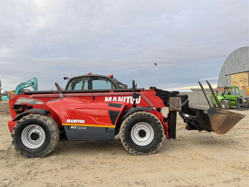 Stivuitor telescopic Manitou MT 1840 bucket + forks: Foto 7 Stivuitor telescopic Manitou MT 1840 bucket + forks: Foto 7