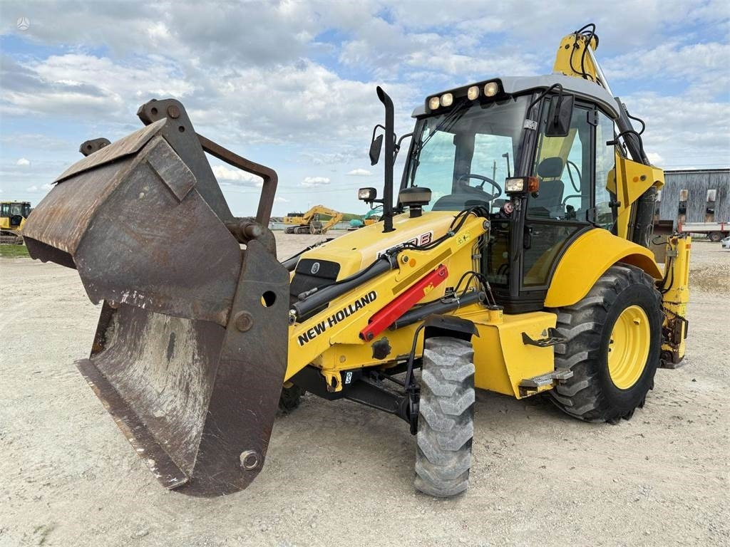 New Holland LB 110 B-4PT - Buldoexcavator: Foto 1 New Holland LB 110 B-4PT - Buldoexcavator: Foto 1