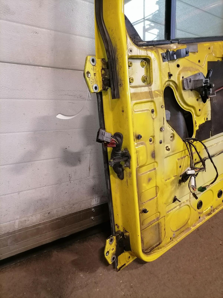 DAF Door 1676219 - Uşă și piese pentru Camion: Foto 5 DAF Door 1676219 - Uşă și piese pentru Camion: Foto 5