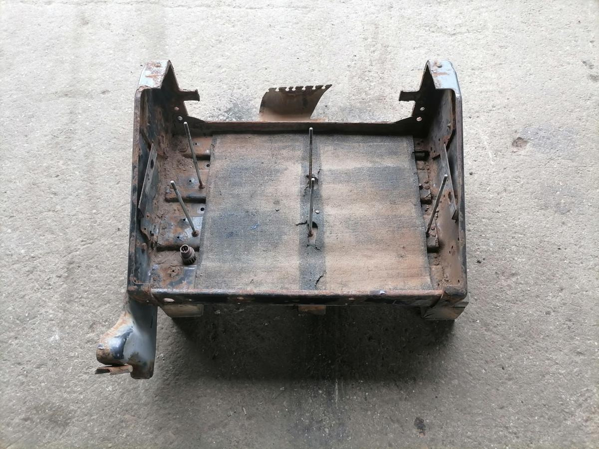 MAN Battery box 81418605363 - Acumulator pentru Camion: Foto 1 MAN Battery box 81418605363 - Acumulator pentru Camion: Foto 1