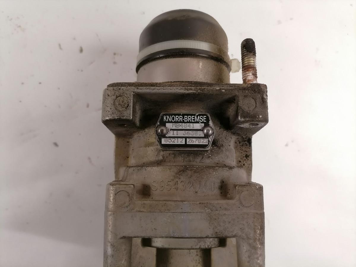 MAN Brake pressure control II36301 - Supapă frână pentru Camion: Foto 5 MAN Brake pressure control II36301 - Supapă frână pentru Camion: Foto 5