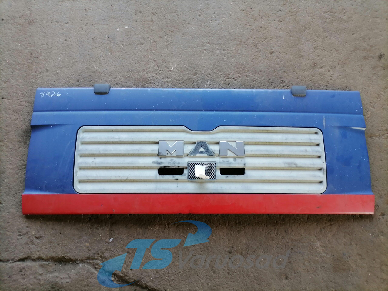 MAN Grille panel 81611100053 - Grilă pentru Camion: Foto 2 MAN Grille panel 81611100053 - Grilă pentru Camion: Foto 2