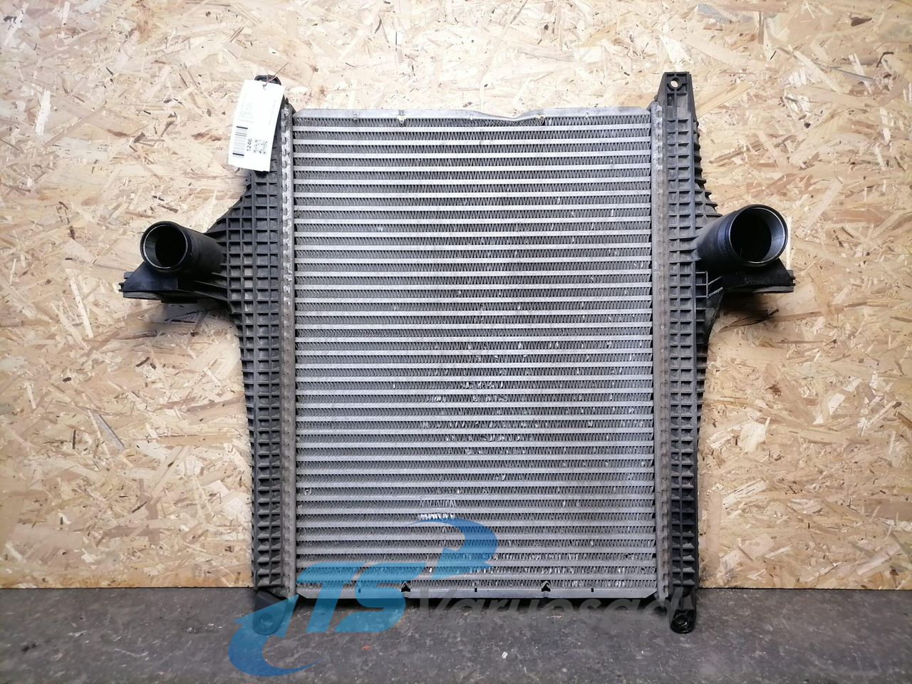 MAN Intercooler radiator 81061006556 - Intercooler pentru Camion: Foto 1 MAN Intercooler radiator 81061006556 - Intercooler pentru Camion: Foto 1