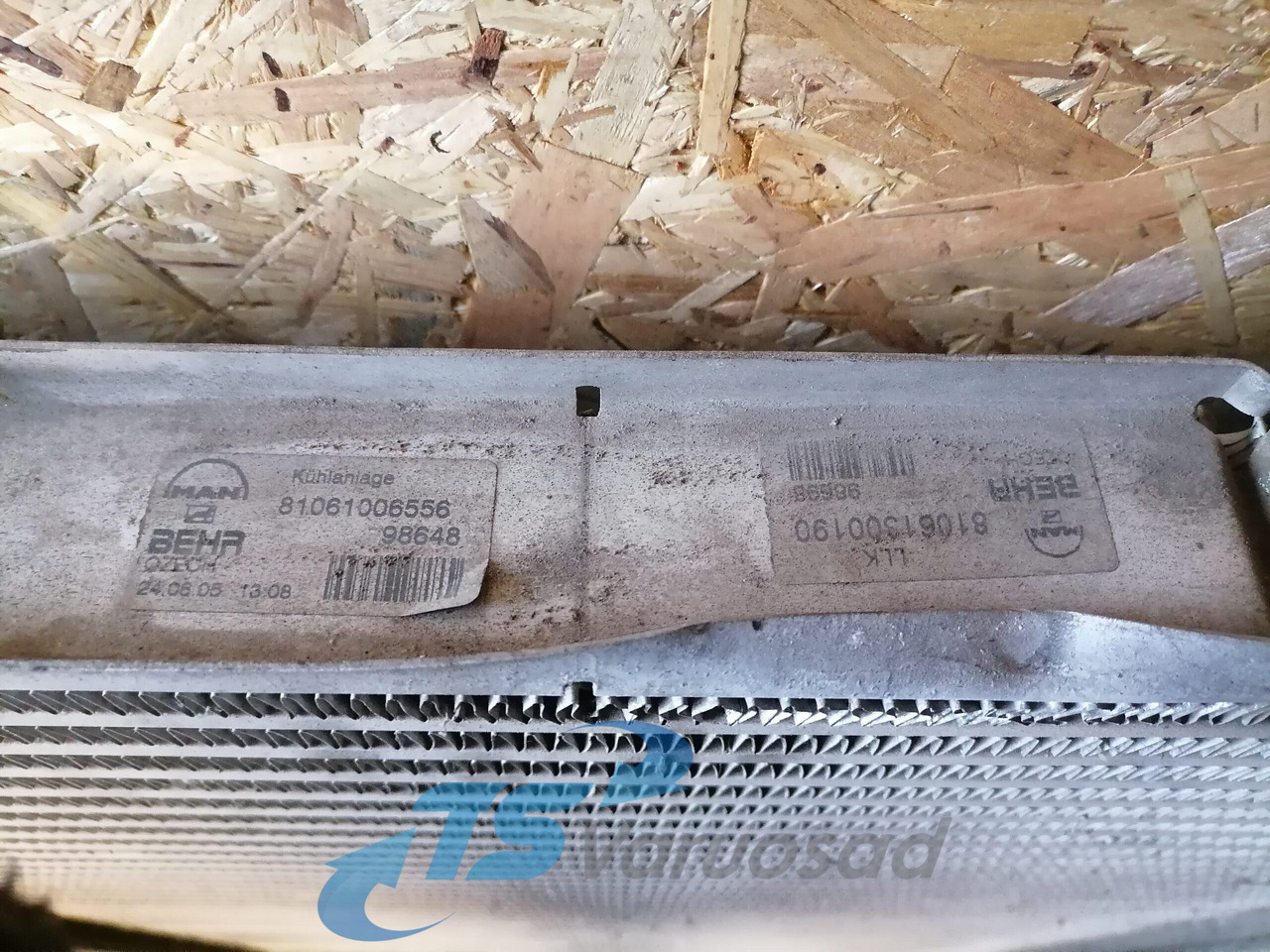 MAN Intercooler radiator 81061006556 - Intercooler pentru Camion: Foto 5 MAN Intercooler radiator 81061006556 - Intercooler pentru Camion: Foto 5