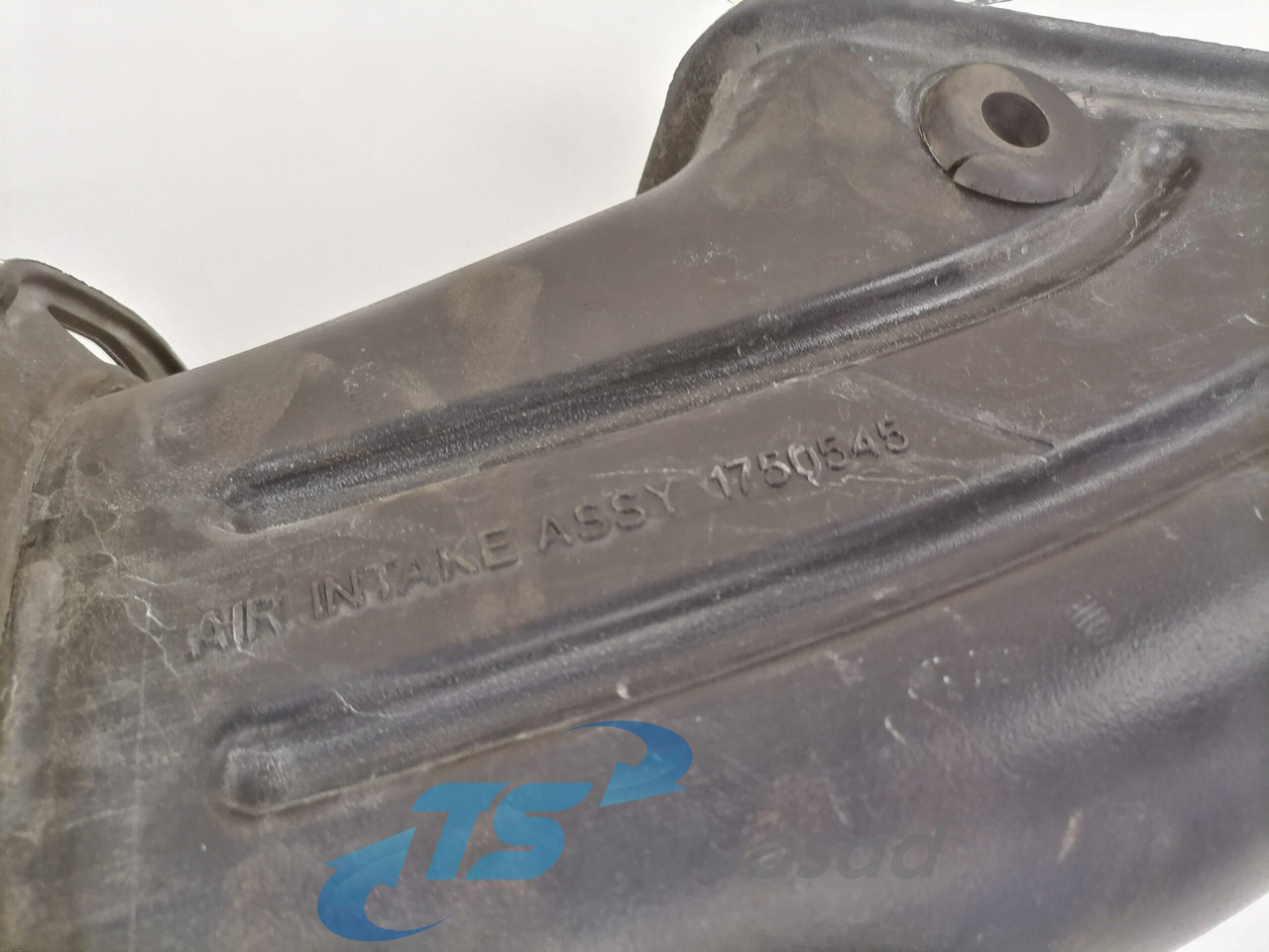 Scania Air intake 1472568 - Sistem de admisie pentru Camion: Foto 5 Scania Air intake 1472568 - Sistem de admisie pentru Camion: Foto 5