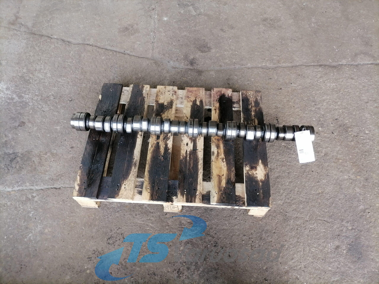 Scania Camshaft 1509917 - Axa cu came pentru Camion: Foto 1 Scania Camshaft 1509917 - Axa cu came pentru Camion: Foto 1