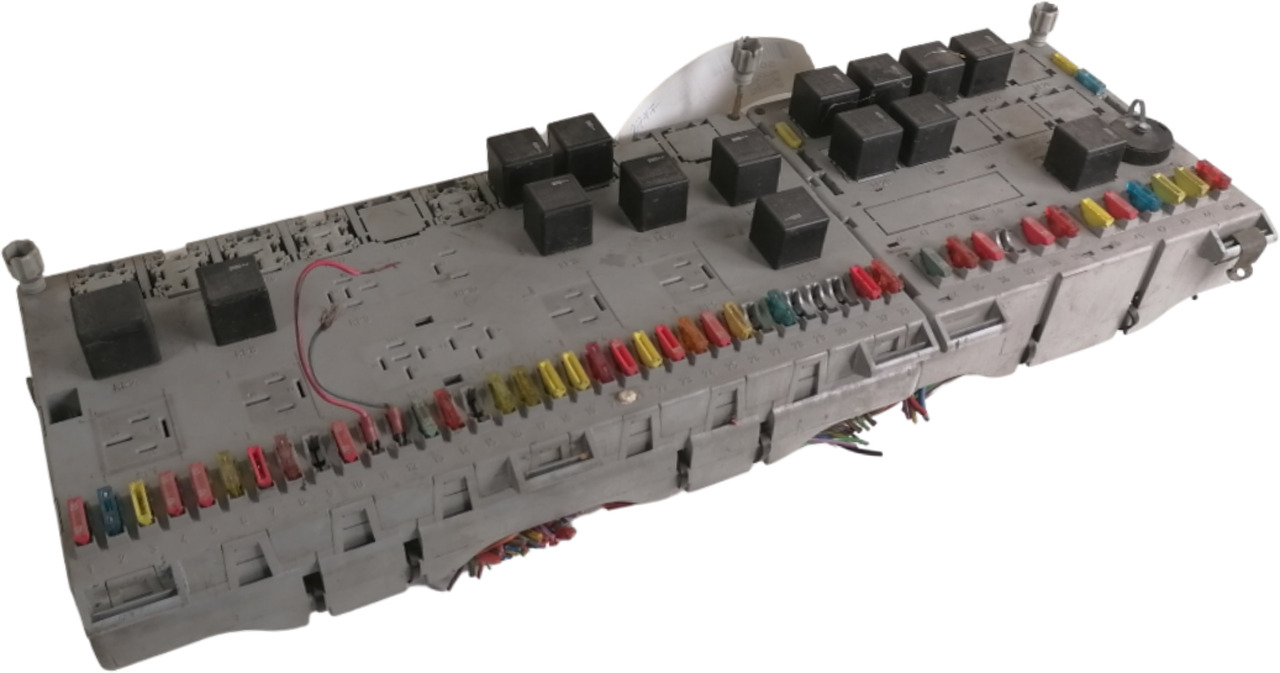 Scania Central electric unit 1398062 - Siguranță pentru Camion: Foto 1 Scania Central electric unit 1398062 - Siguranță pentru Camion: Foto 1