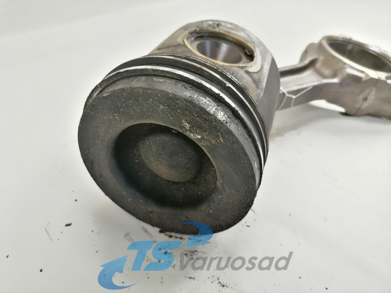 Scania Connecting rod + piston 1430959 - Piston/ Inel/ Bucşă pentru Camion: Foto 2 Scania Connecting rod + piston 1430959 - Piston/ Inel/ Bucşă pentru Camion: Foto 2