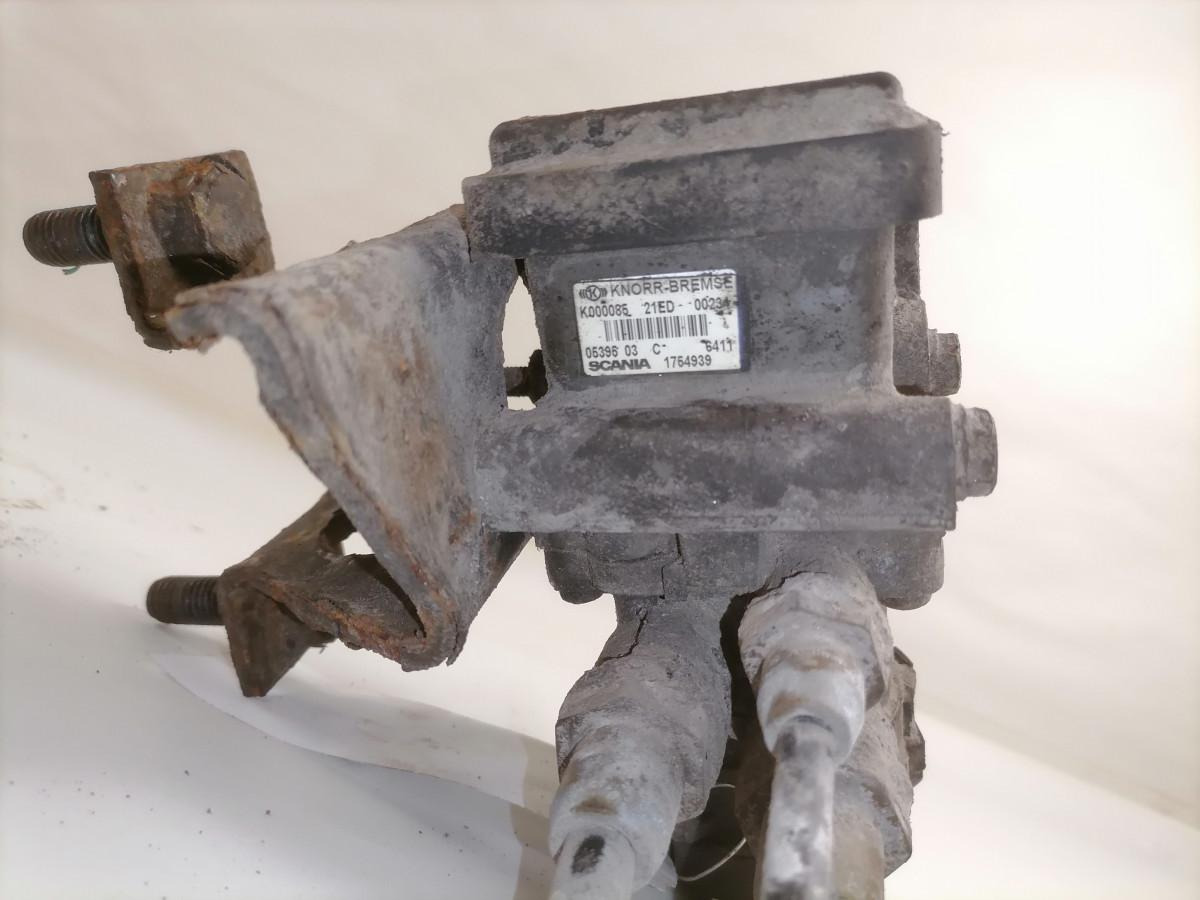 Scania EBS brake valve 1754939 - Supapă frână pentru Camion: Foto 5 Scania EBS brake valve 1754939 - Supapă frână pentru Camion: Foto 5