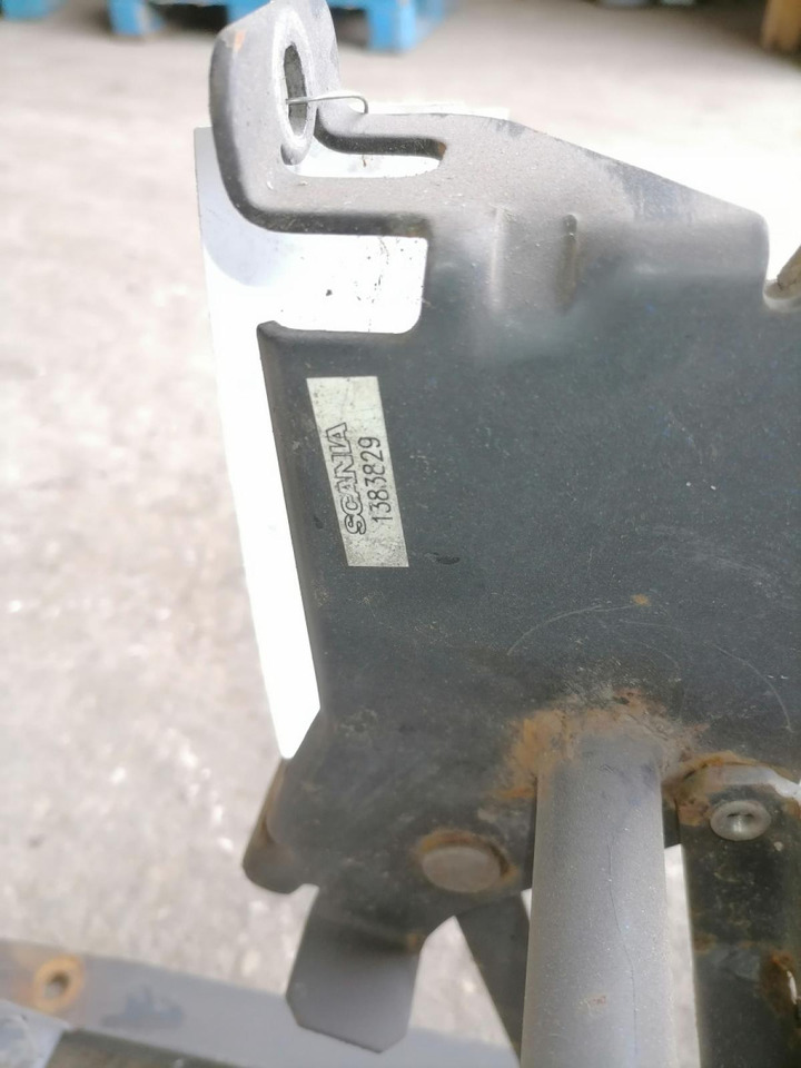 Scania Kabiini tuulesuunaja kandur 1383829 - Aerodinamică/ Spoiler pentru Camion: Foto 5 Scania Kabiini tuulesuunaja kandur 1383829 - Aerodinamică/ Spoiler pentru Camion: Foto 5