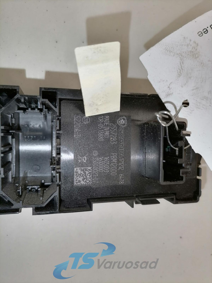 Scania Lülitite moodul 2557283 - Cabină pentru Camion: Foto 3 Scania Lülitite moodul 2557283 - Cabină pentru Camion: Foto 3