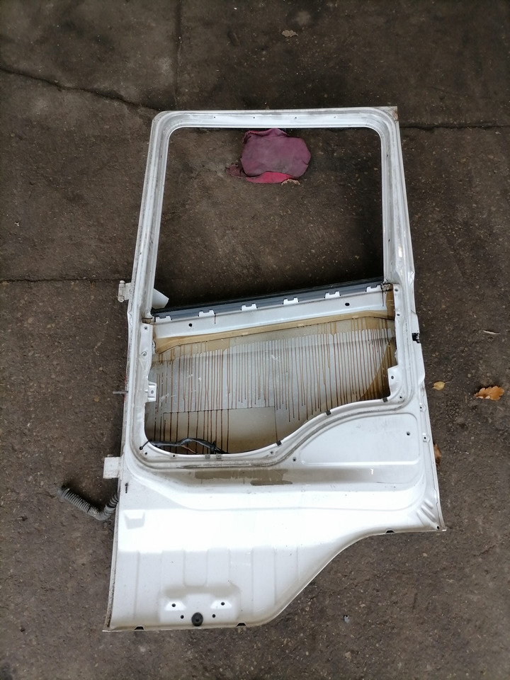 Scania Scania uks, parem 1476535 - Uşă și piese pentru Camion: Foto 3 Scania Scania uks, parem 1476535 - Uşă și piese pentru Camion: Foto 3