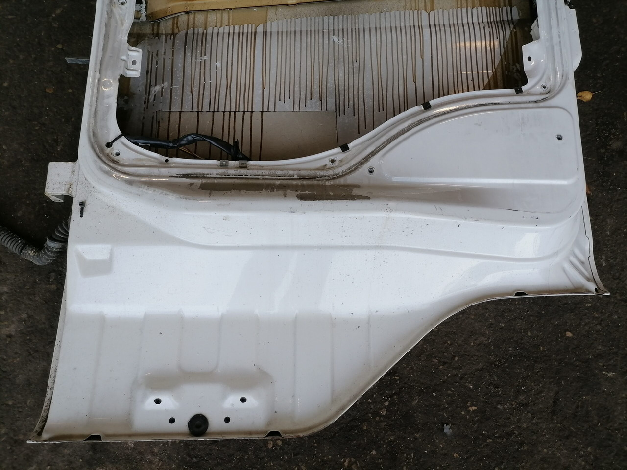 Scania Scania uks, parem 1476535 - Uşă și piese pentru Camion: Foto 4 Scania Scania uks, parem 1476535 - Uşă și piese pentru Camion: Foto 4