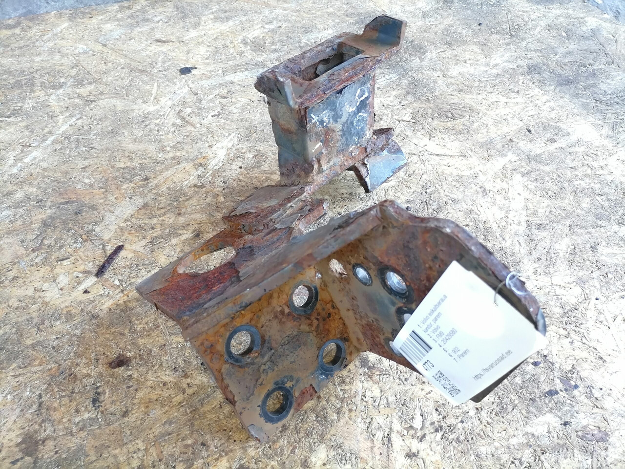 Volvo Bumper bracket 20429580 - Bară de protecție pentru Camion: Foto 3 Volvo Bumper bracket 20429580 - Bară de protecție pentru Camion: Foto 3