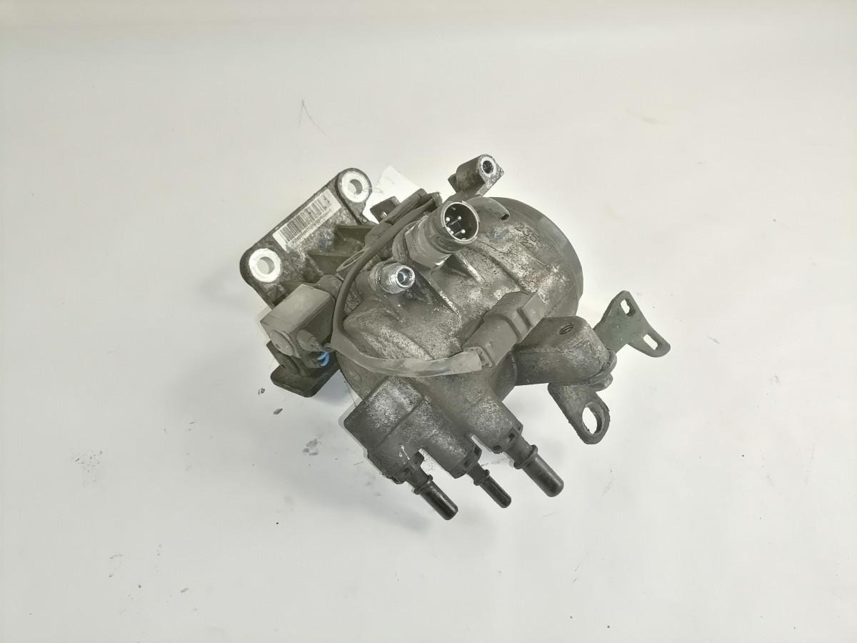 Volvo Fuel filter unit 23550116 - Filtru de combustibil pentru Camion: Foto 3 Volvo Fuel filter unit 23550116 - Filtru de combustibil pentru Camion: Foto 3