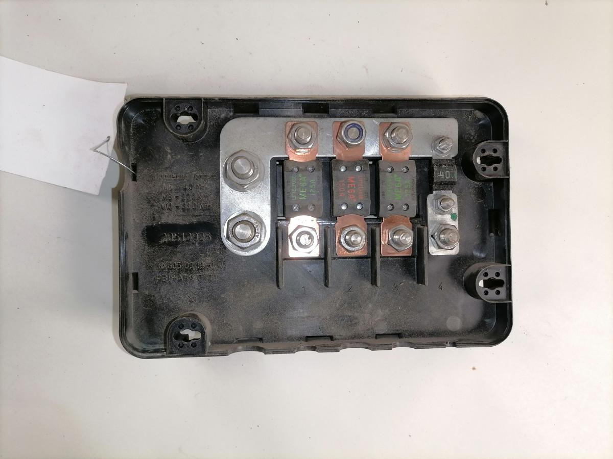 Volvo Fuse box 20512928 - Siguranță pentru Camion: Foto 3 Volvo Fuse box 20512928 - Siguranță pentru Camion: Foto 3
