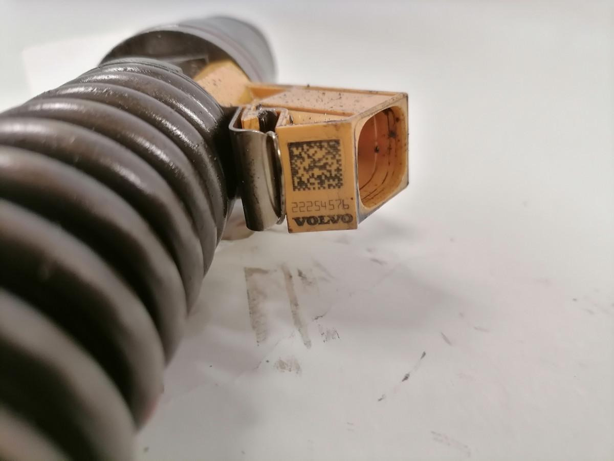Volvo Injector 22254576 - Pompă de combustibil pentru Camion: Foto 4 Volvo Injector 22254576 - Pompă de combustibil pentru Camion: Foto 4