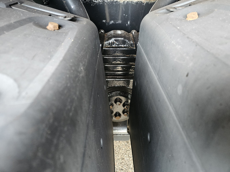 Cap tractor MAN TGS 26.480 6x6 / HIAB CRANE / TRACTOR + BOX TRUCK: Foto 13 Cap tractor MAN TGS 26.480 6x6 / HIAB CRANE / TRACTOR + BOX TRUCK: Foto 13