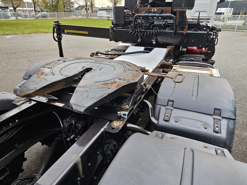 Cap tractor MAN TGS 26.480 6x6 / HIAB CRANE / TRACTOR + BOX TRUCK: Foto 6 Cap tractor MAN TGS 26.480 6x6 / HIAB CRANE / TRACTOR + BOX TRUCK: Foto 6