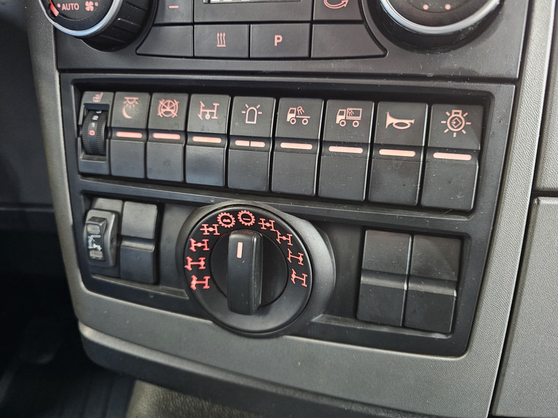 Cap tractor MAN TGS 26.480 6x6 / HIAB CRANE / TRACTOR + BOX TRUCK: Foto 12 Cap tractor MAN TGS 26.480 6x6 / HIAB CRANE / TRACTOR + BOX TRUCK: Foto 12